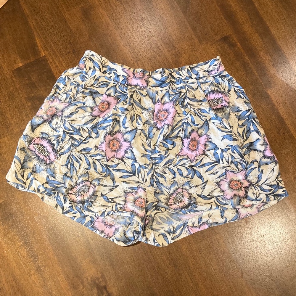 Floral print shorts